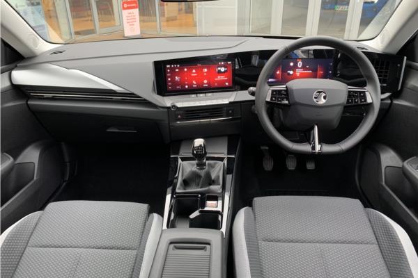 2024 Vauxhall Astra Design - Cloth Sienna/Jet Blk, photo 9