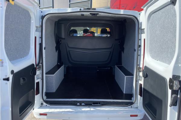 2016 VAUXHALL VIVARO - Cloth, photo 14