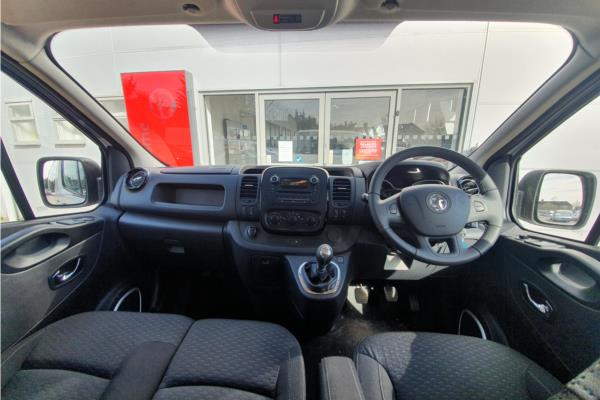 2019 VAUXHALL VIVARO - Black Cloth, photo 10