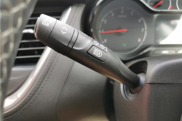 2021 Vauxhall Grandland X 1.2 Turbo SRi Nav SUV 5dr Petrol Auto Euro 6 (s/s) (130 ps) - Cloth, photo 27