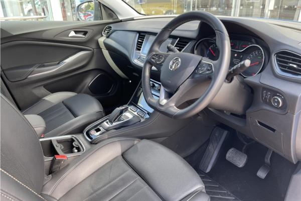2020 Vauxhall Grandland X 1.6 13.2kWh Ultimate Nav SUV 5dr Petrol Plug-in Hybrid Auto 4WD Euro 6 (s/s) Hybrid4 (300 ps) - Leather, photo 12