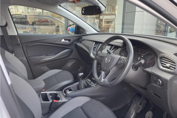 2021 Vauxhall Grandland X 1.2 Turbo Griffin Edition SUV 5dr Petrol Manual Euro 6 (s/s) (130 ps) - Berson Black, photo 12