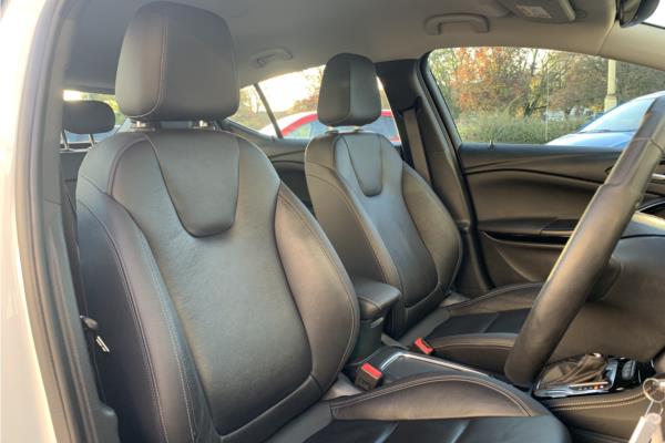 2019 Vauxhall Astra 1.4i Turbo GPF Elite Nav Hatchback 5dr Petrol Auto Euro 6 (s/s) (150 ps) - Leather, photo 33