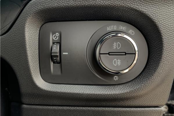 2022 Vauxhall Corsa 1.2 Turbo Ultimate Hatchback 5dr Petrol Auto Euro 6 (s/s) (130 ps) - Cloth/Alcantara, photo 21