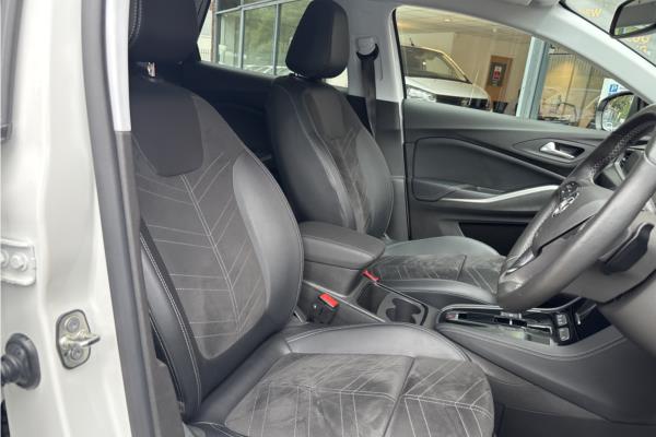 2023 Vauxhall Grandland 1.2 Turbo Ultimate SUV 5dr Petrol Auto Euro 6 (s/s) (130 ps) - Berson Black, photo 34