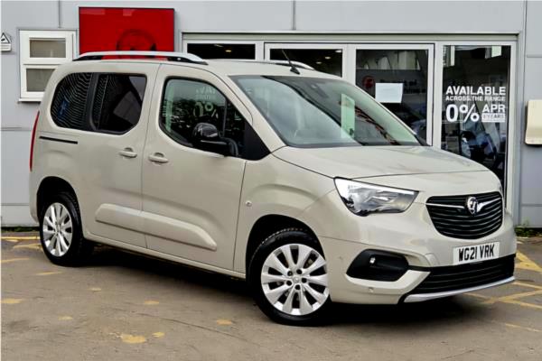 2021 Vauxhall Combo Life 1.2 Turbo Elite MPV 5dr Petrol Auto Euro 6 (s/s) (7 Seat) (130 ps) - Cloth, video preview