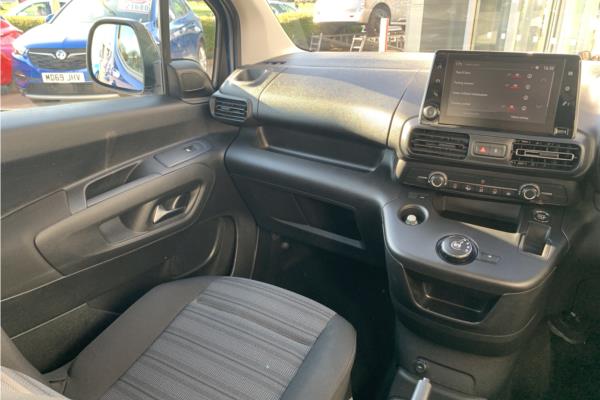 2020 Vauxhall Combo Life 1.2 Turbo Energy MPV 5dr Petrol Auto Euro 6 (s/s) (130 ps) - Cloth, photo 42