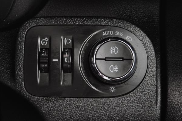 2021 Vauxhall Combo Life 1.2 Turbo Elite MPV 5dr Petrol Auto Euro 6 (s/s) (7 Seat) (130 ps) - Cloth, photo 26