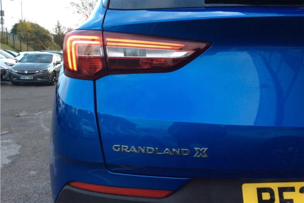 2020 Vauxhall Grandland 1.2T 130ps Griffin AU - Berson Black, photo 25