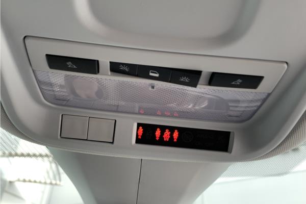 2020 Vauxhall Grandland X 1.2 Turbo SE Premium SUV 5dr Petrol Auto Euro 6 (s/s) (130 ps) - Cloth, photo 25