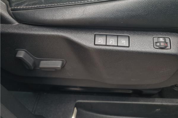 2021 Vauxhall Vivaro-e Life 50kWh Elite L MPV 5dr Electric Auto LWB (8 Seat) (7.4kW Charger) (136 ps) - Leather, photo 28
