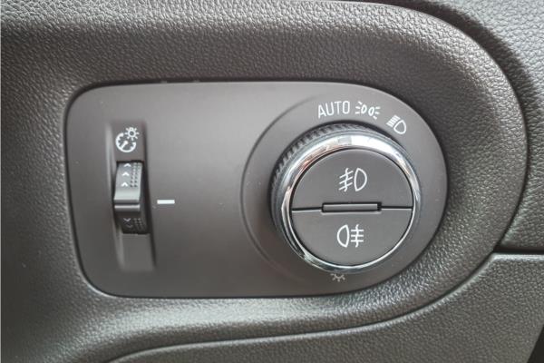 2023 Vauxhall Grandland 1.6 14.2kWh GSe SUV 5dr Petrol Plug-in Hybrid Auto AWD Euro 6 (s/s) (300 ps) - Berson Black, photo 20