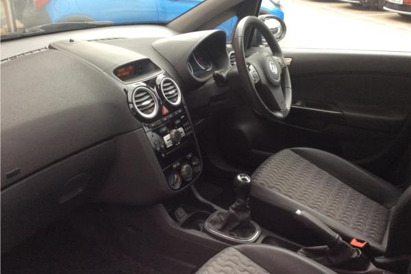 2013 VAUXHALL CORSA 1.4 SE 5dr-sequence-14