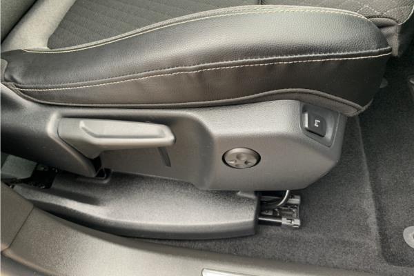 2020 Vauxhall Grandland X 1.2 Turbo Sport Nav SUV 5dr Petrol Manual Euro 6 (s/s) (130 ps) - Cloth, photo 33