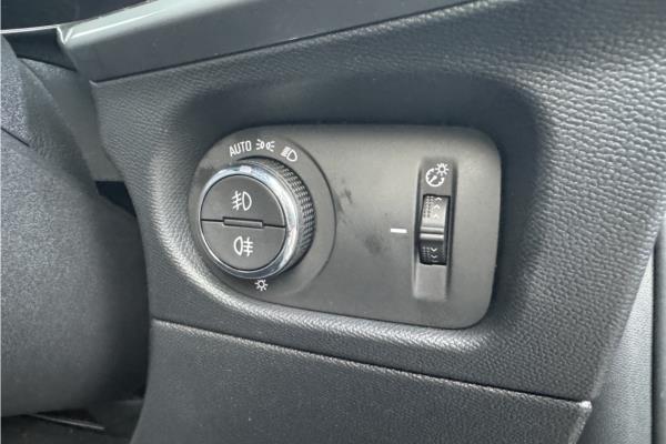 2024 Vauxhall Mokka 1.2 MHEV Ultimate SUV 5dr Petrol Hybrid e-DCT Euro 6 (s/s) (136 ps) - Black Alcantara, photo 21