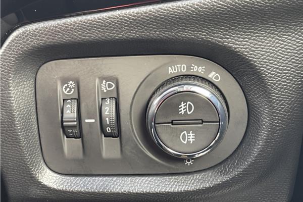 2020 Vauxhall Corsa 1.2 Turbo Elite Nav Premium Hatchback 5dr Petrol Auto Euro 6 (s/s) (100 ps) - IMAGINATION CAPTAIN BLUE/MISTR, photo 21
