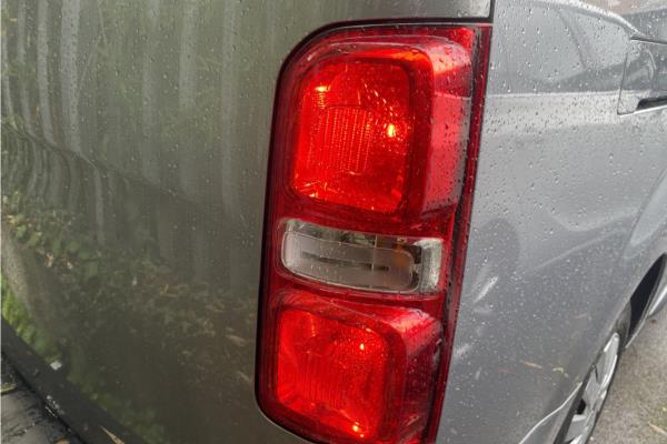2020 Vauxhall Vivaro 2.0 Turbo D 3100 Sportive Crew Van 5dr Diesel Manual L2 H1 Euro 6 (s/s) (120 ps) - Cloth, photo 36