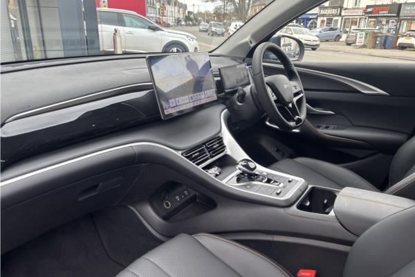 BYD Sealion* 5 1.5 Phev Dm-i Comfort AU - Black Vegan Ltr, photo 14