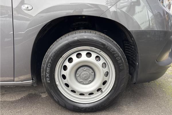 2021 Vauxhall Combo 1.5 Turbo D 2300 Edition Panel Van 4dr Diesel Auto L2 H1 Euro 6 (s/s) (130 ps) - Cloth, photo 19