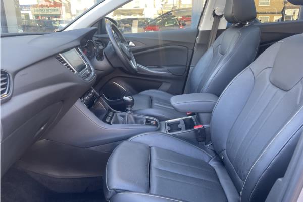 2018 Vauxhall Grandland X 1.2 Turbo Elite Nav SUV 5dr Petrol Manual (s/s) (130 ps) - Black Siena, photo 15