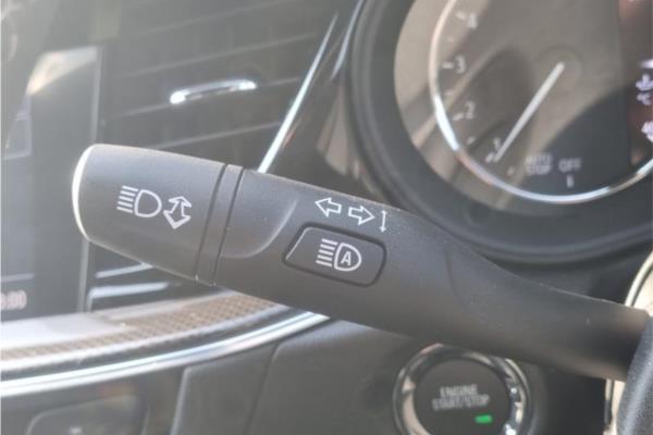 2019 Vauxhall Insignia 2.0 Turbo D BlueInjection SRi VX Line Nav Sports Tourer 5dr Diesel Auto Euro 6 (s/s) (170 ps) - Cloth/Leather, photo 26