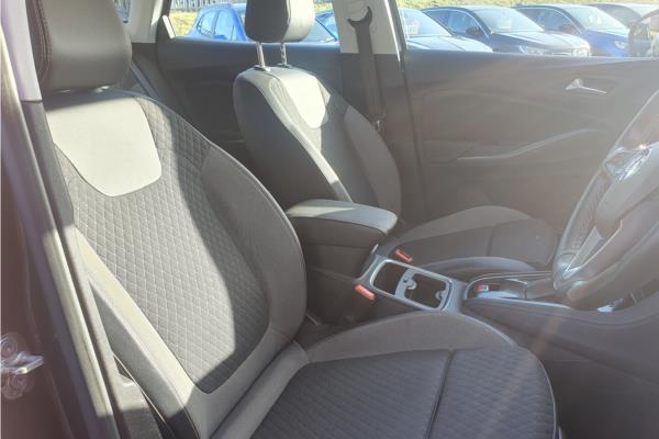 2019 Vauxhall Grandland X 1.2 Turbo GPF Sport Nav SUV 5dr Petrol Auto Euro 6 (s/s) (130 ps) - Cloth, photo 34