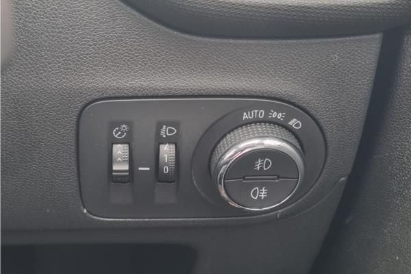 2019 Vauxhall Crossland X 1.2 Turbo Elite Nav SUV 5dr Petrol Auto Euro 6 (s/s) (130 ps) - Cloth, photo 20