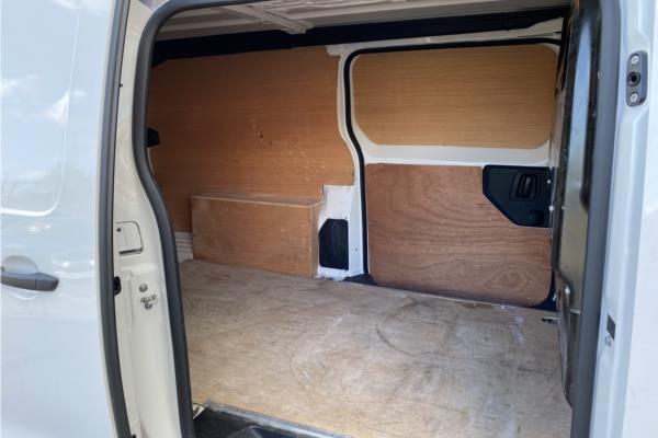2019 VAUXHALL VIVARO - Cloth, photo 11