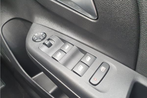 2023 Vauxhall Corsa-e 50kWh GS Line Hatchback 5dr Electric Auto (136 ps) - Banda Marvel Bl, photo 21