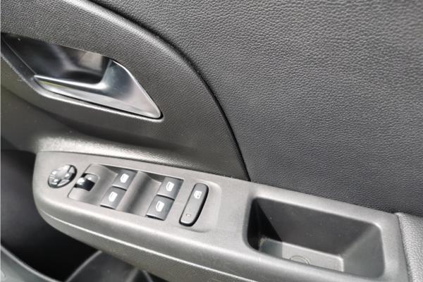 2020 Vauxhall Corsa 1.2 Turbo Elite Nav Hatchback 5dr Petrol Auto Euro 6 (s/s) (100 ps) - Cloth, photo 22