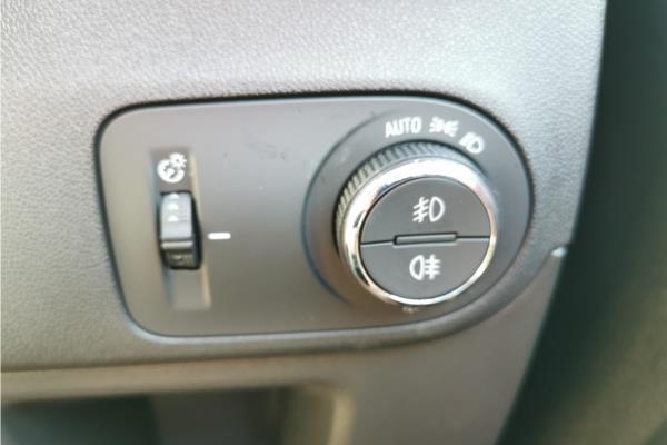2022 Vauxhall Crossland 1.2 Turbo Elite Edition SUV 5dr Petrol Auto Euro 6 (s/s) (130 ps) - Cloth, photo 21