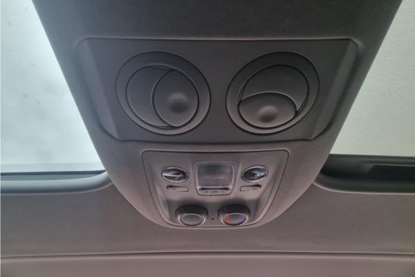 2021 Vauxhall Vivaro-e Life 50kWh Elite L MPV 5dr Electric Auto LWB (8 Seat) (7.4kW Charger) (136 ps) - Leather, photo 35