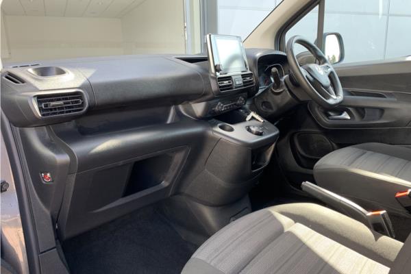 2020 Vauxhall Combo Life 1.2 Turbo Energy MPV 5dr Petrol Auto Euro 6 (s/s) (7 Seat) (130 ps) - Cloth, photo 15