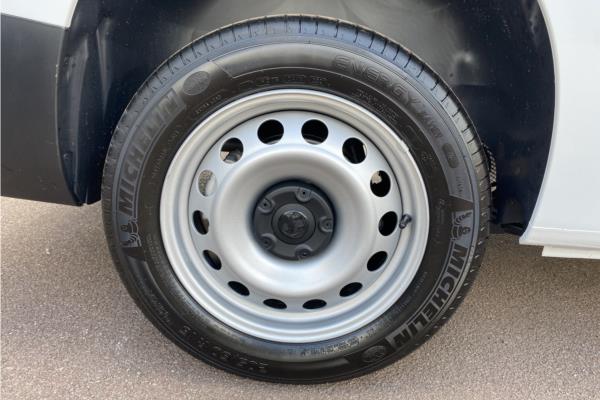 2021 Vauxhall Combo 1.5 Turbo D 2300 Dynamic Panel Van 4dr Diesel Manual L2 H1 EU6 (100 ps) - Mistral Grey, photo 19