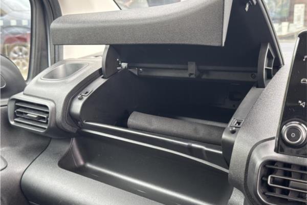 2020 Vauxhall Combo Life 1.5 Turbo D BlueInjection Energy MPV 5dr Diesel Manual Euro 6 (s/s) (130 ps) - Cloth, photo 26