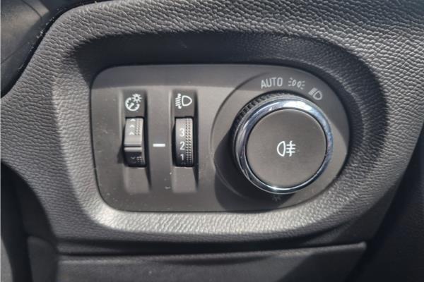 2021 Vauxhall Corsa-e 50kWh SE Nav Premium Hatchback 5dr Electric Auto (7.4Kw Charger) (136 ps) - Cloth, photo 21