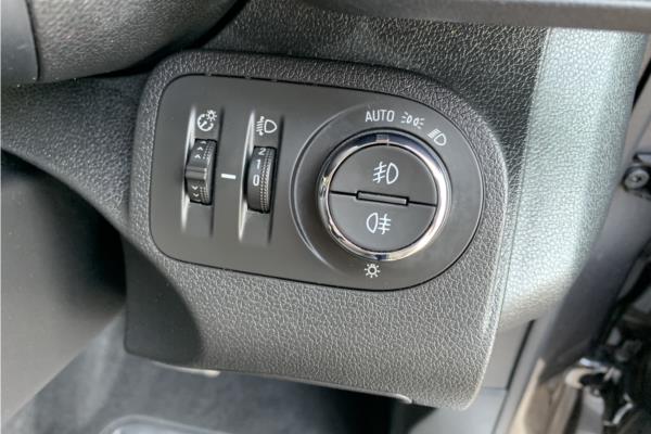 2020 Vauxhall Combo Life 1.2 Turbo Energy MPV 5dr Petrol Auto Euro 6 (s/s) (7 Seat) (130 ps) - Cloth, photo 21