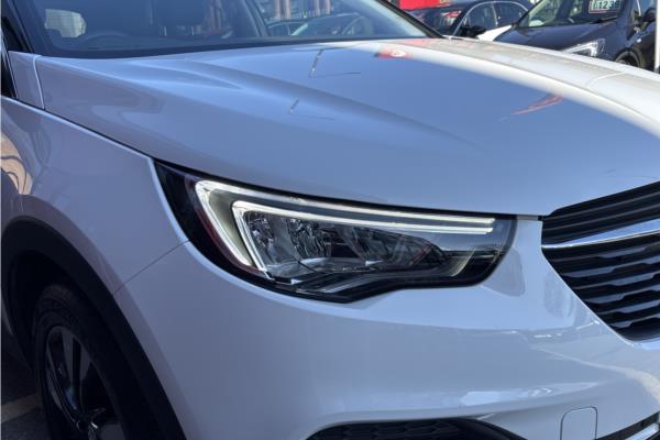 2022 Vauxhall Grandland X 1.2 Turbo Griffin Edition SUV 5dr Petrol Manual Euro 6 (s/s) (130 ps) - Harlekin Black, photo 40