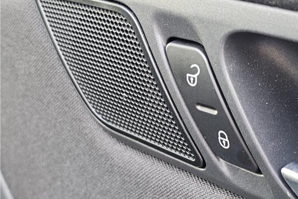 Non Franchise 2019 Volkswagen Sharan 1.4 TSI GPF SE MPV 5dr Petrol DSG Euro 6 (s/s) (150 ps) - Fabic - Cloth, photo 38