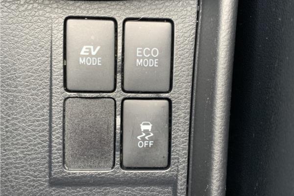 2015 Toyota Yaris 1.5 VVT-h Excel Hatchback 5dr Petrol Hybrid E-CVT Euro 6 (15in Alloy) (101 ps)-sequence-27