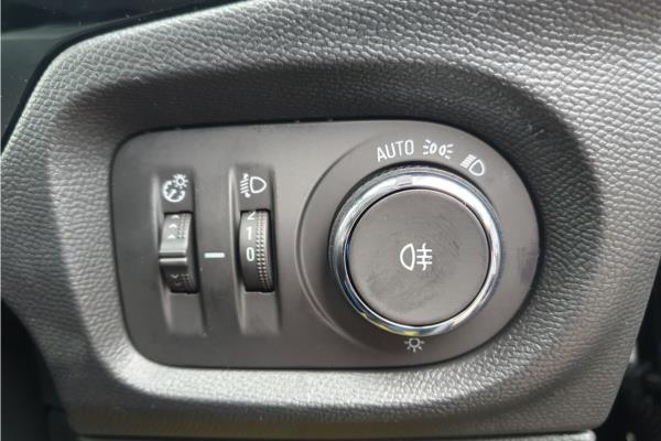 Vauxhall Corsa 5Dr HAT 1.2 Turbo 100ps YS WP AU - Banda Marvel Bl, photo 20