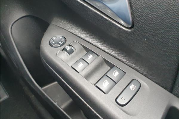 2021 Vauxhall Corsa 1.2 Turbo Elite Nav Premium Hatchback 5dr Petrol Auto Euro 6 (s/s) (100 ps) - Cloth, photo 22