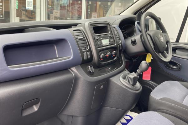 2018 VAUXHALL VIVARO - Cloth, photo 15
