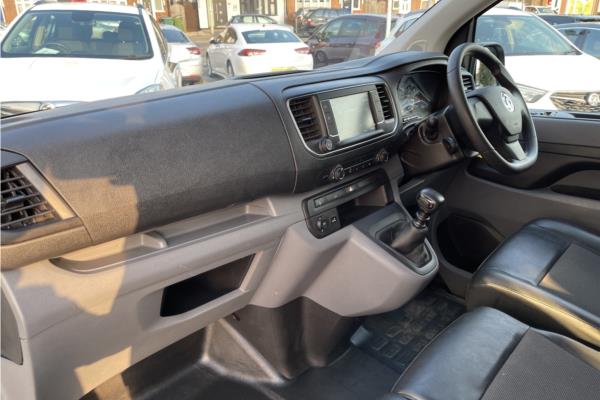 2019 Vauxhall Vivaro 2.0 Turbo D 3100 Sportive Panel Van 5dr Diesel Manual L2 H1 Euro 6 (s/s) (120 ps) - Cloth, photo 15