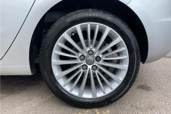 2018 Vauxhall Astra 1.4i Turbo Elite Nav Hatchback 5dr Petrol Auto Euro 6 (s/s) (150 ps) - Leather, photo 20