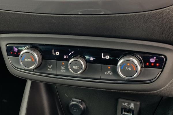 2022 Vauxhall Crossland 1.2 Turbo Elite Edition SUV 5dr Petrol Auto Euro 6 (s/s) (130 ps) - Cloth, photo 16