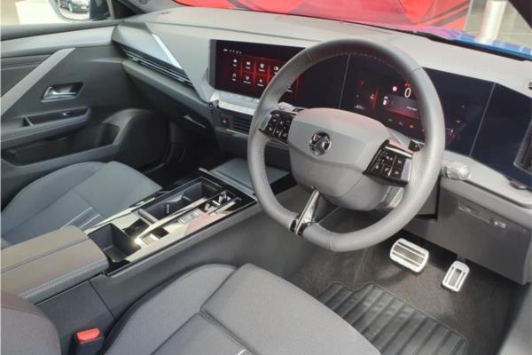 2024 Vauxhall Astra 1.2 Turbo Ultimate Sports Tourer 5dr Petrol Auto Euro 6 (s/s) (130 ps) - Alcantara Seat, photo 11