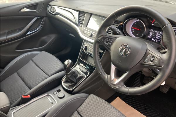 2019 Vauxhall Astra 1.4i Turbo Griffin Hatchback 5dr Petrol (s/s) (150 ps) - Cloth, photo 12