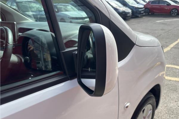 2021 Vauxhall Combo Life 1.5 Turbo D SE XL MPV 5dr Diesel Manual Euro 6 (s/s) (7 Seat) (100 ps) - Cloth, photo 41