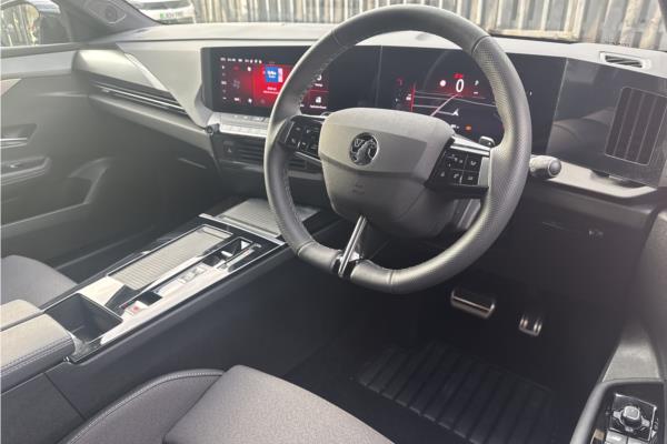 2023 Vauxhall Astra 1.2 Turbo GS Hatchback 5dr Petrol Auto Euro 6 (s/s) (130 ps) - Cloth, photo 12